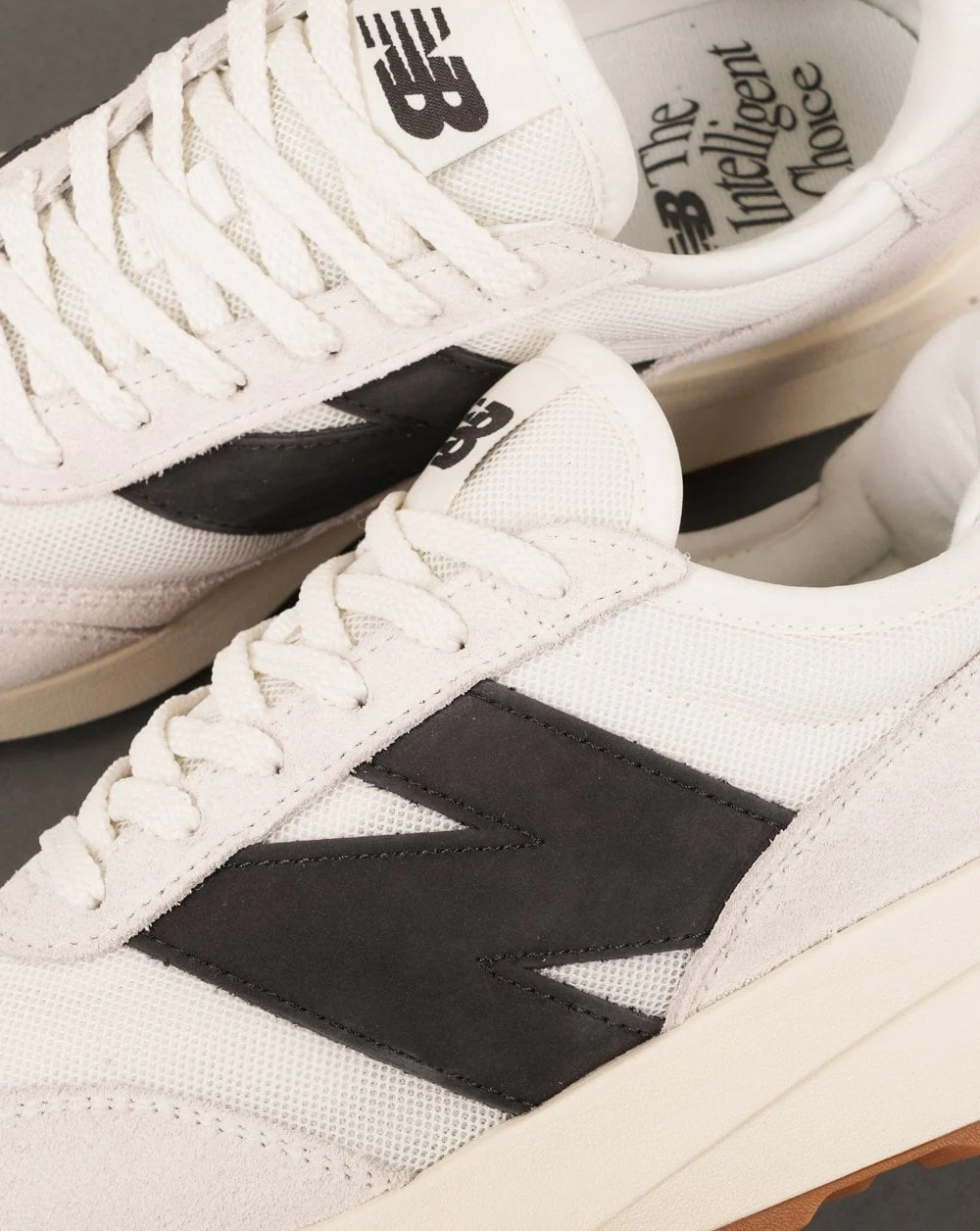 New Balance 370 Trainer Sea Salt - Image 3