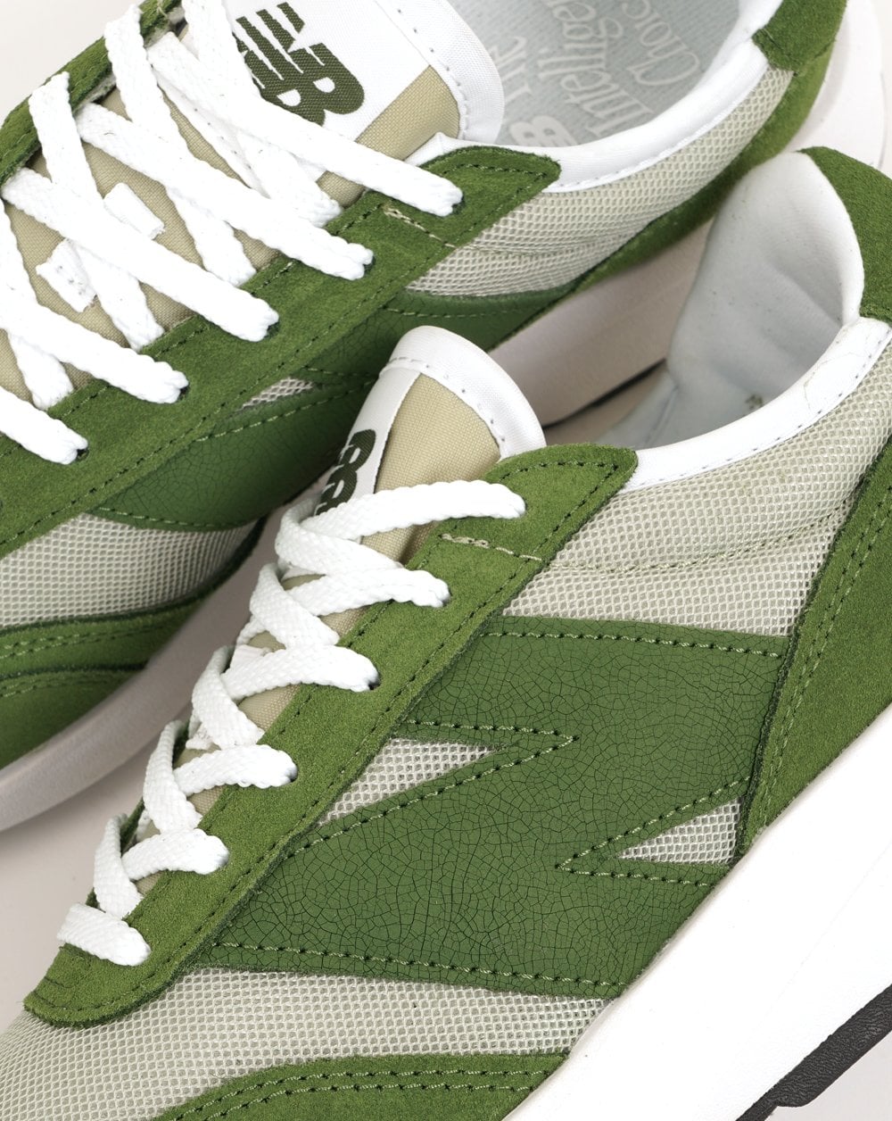 New Balance 370 Trainers Alpine Green - Image 3