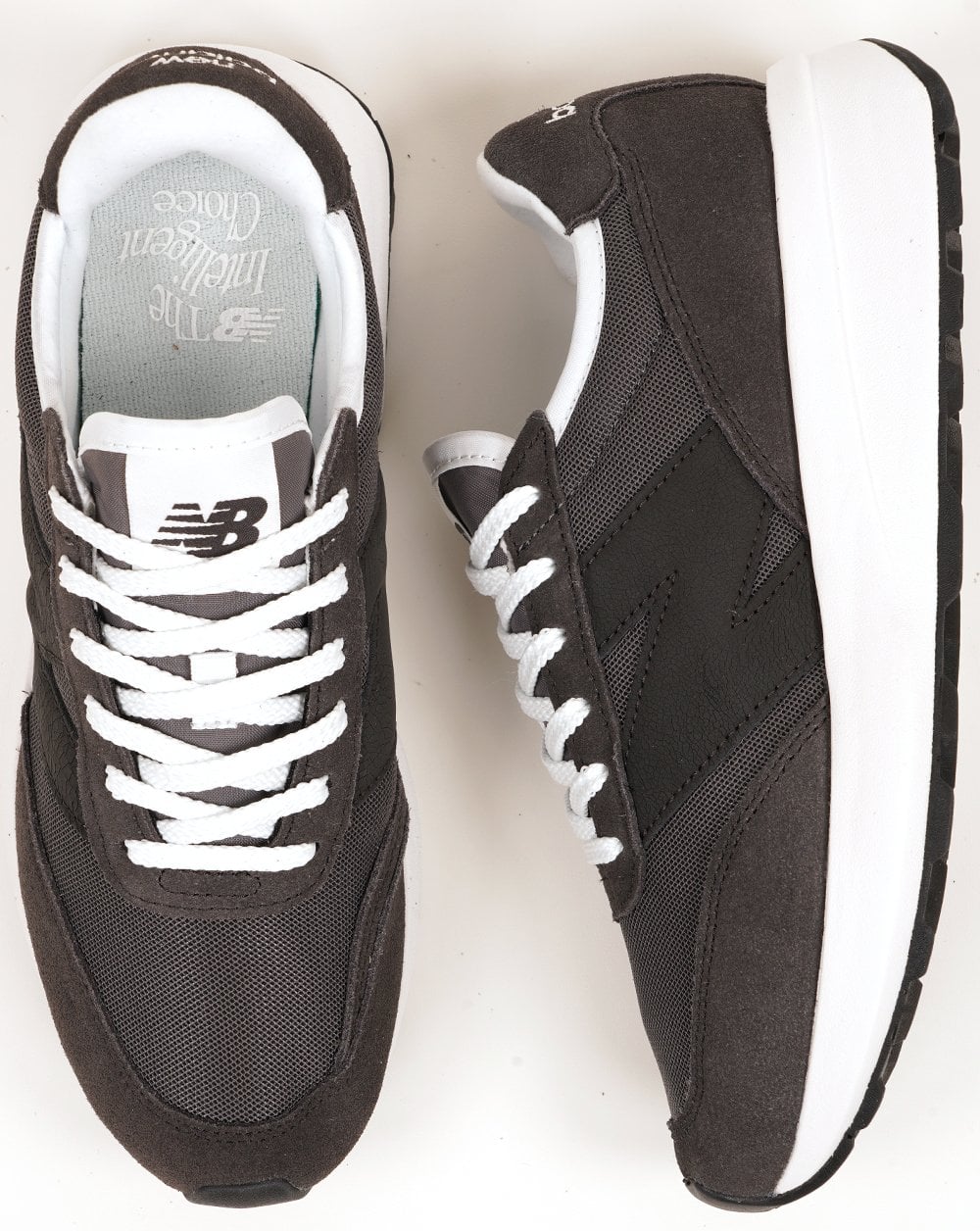 New Balance 370 Trainers Black Cement - Image 4