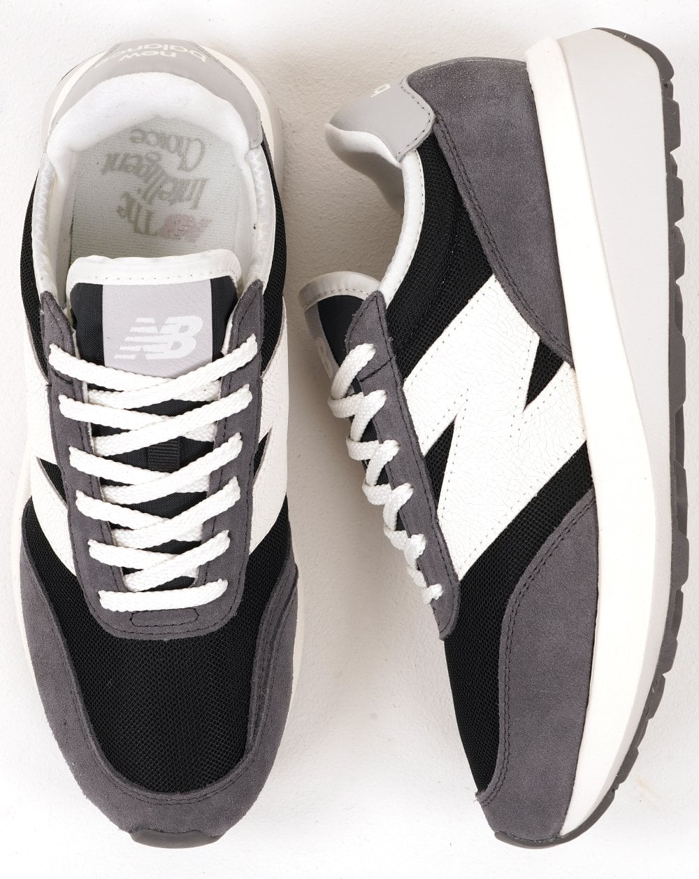 New Balance 370 Trainers Dk Grey White - Image 4